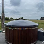 펜션 Log With Hot Tub Large Patio Near