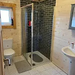펜션 Log With Hot Tub Large Patio Near