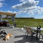 Log With Hot Tub Large Patio Near *