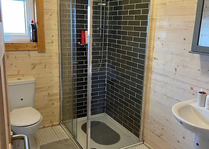 Holiday home Log With Hot Tub Large Patio Near